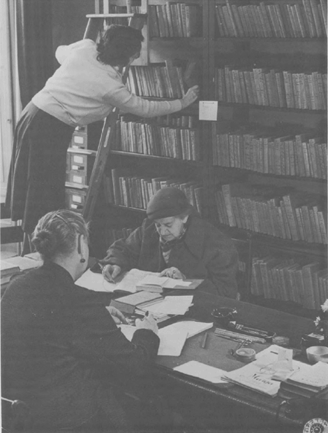 Uniek Damesleesmuseum in Nederlandse Hofstad &acirc;&euro;&tilde;s-Gravenhage